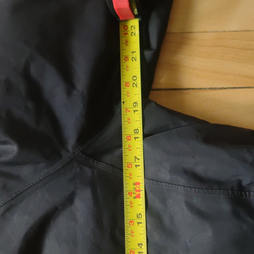The North Face women's winter jacket - Picture 6 of 16